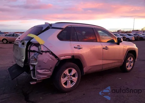 2021 Toyota Rav4 Xle из США, поврежденный, VIN 4T3RWRFV1MU032762